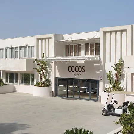 Cocos The Club Hotel 4*