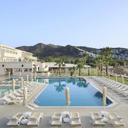 Cocos The Club Hotell 4*