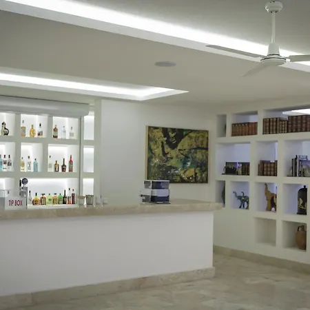 Cocos The Club Hotel