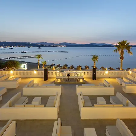 מלון Cocos The Club 4*